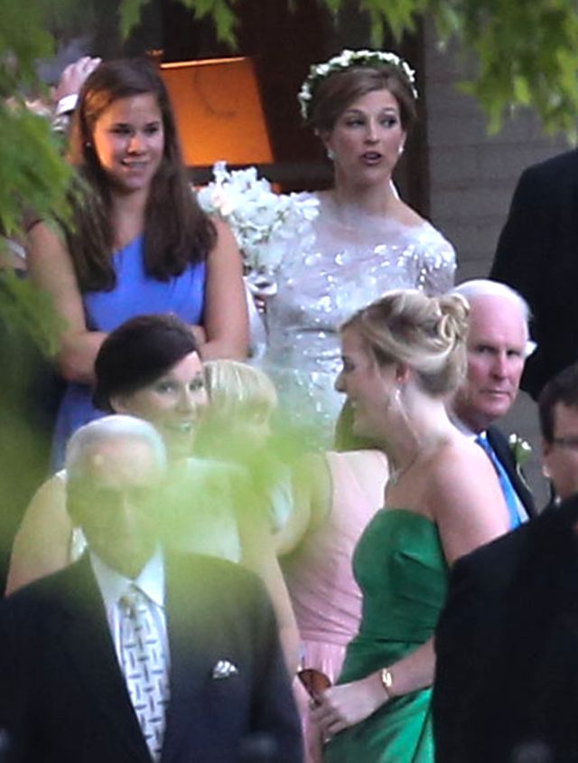 Williamie, Harry! Gdzie się podziały Wasze maniery? (FOTO) Williamie, Harry! Gdzie się podziały Wasze maniery? (FOTO)