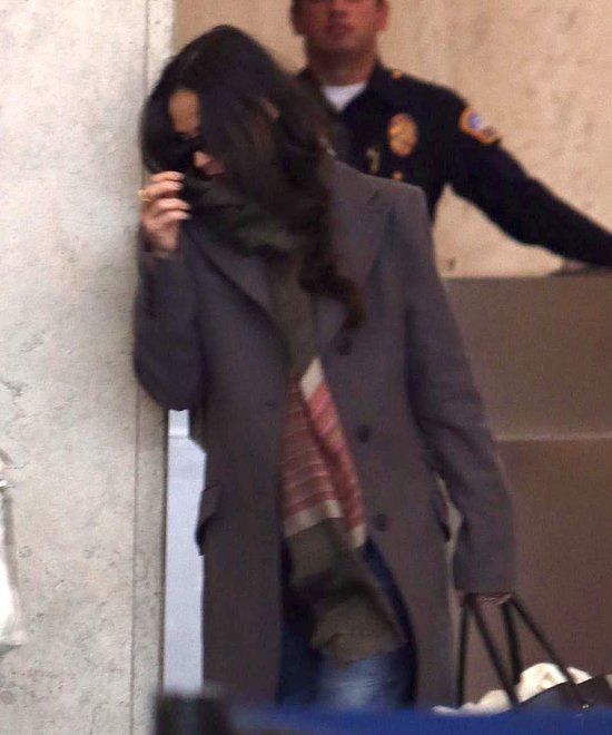 Demi Moore nie chce pokazać twarzy (FOTO)