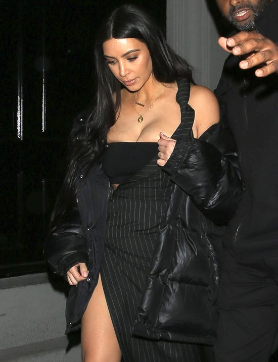 Ta chwila, kiedy Kim Kardashian nie panuje nad własnym biustem Ta chwila, kiedy Kim Kardashian nie panuje nad własnym biustem