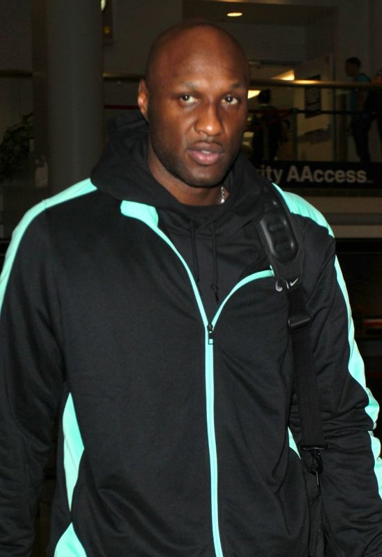 Lamar Odom zostaje BEZDOMNYM! Khloe Kardashian wyrzuciła go z domu!