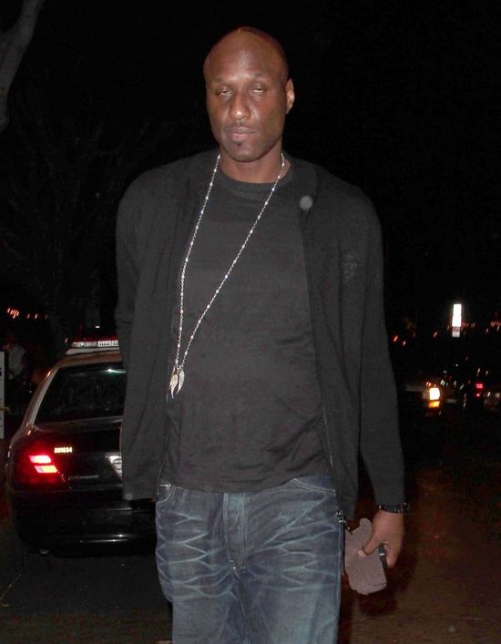Lamar Odom ponownie odwiedza domy publiczne! Chce zapomnieć o Khloe Kardashian?
