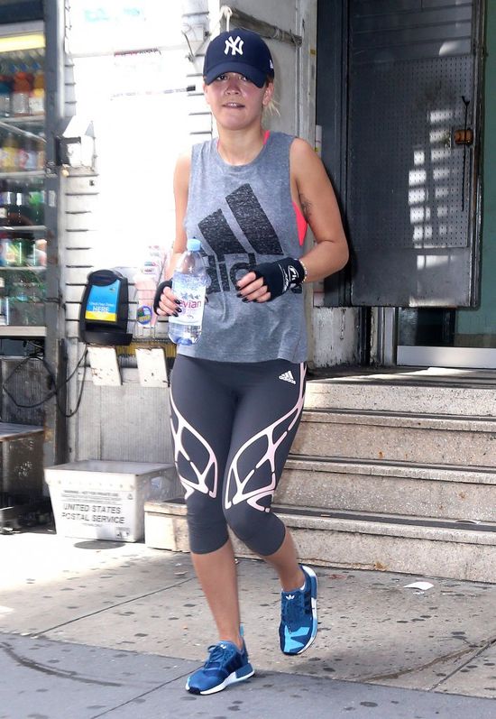 NIE POZNALIBYŚCIE Rity Ory bez makijażu! (FOTO)