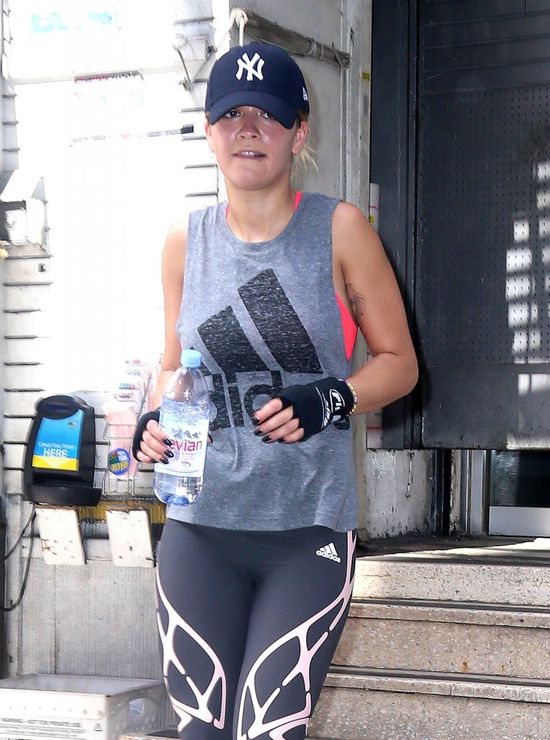 NIE POZNALIBYŚCIE Rity Ory bez makijażu! (FOTO)