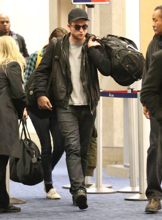 Robert Pattinson nie ukrywa żalu do Kristen Stewart za jej ostatni wywiad Robert Pattinson nie ukrywa żalu do Kristen Stewart za jej ostatni wywiad