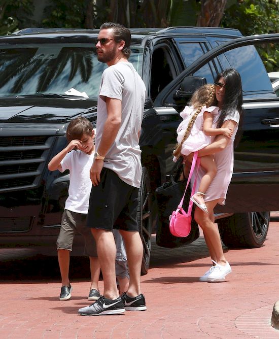 Niemoralna propozycja Scotta Disicka dla Kourtney Kardashian (VIDEO) Niemoralna propozycja Scotta Disicka dla Kourtney Kardashian (VIDEO)