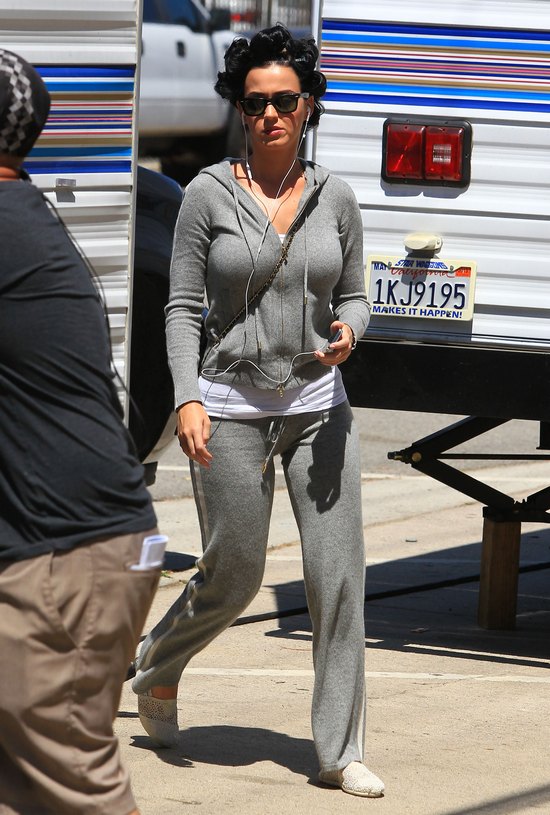 Katy Perry w wałkach (FOTO)