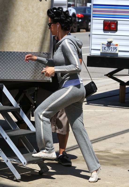 Katy Perry w wałkach (FOTO) Katy Perry w wałkach (FOTO)