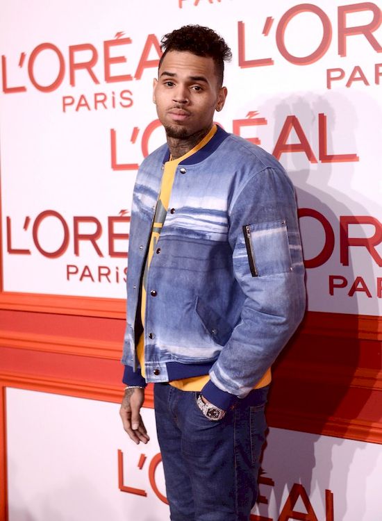 Szok! Chris Brown OSZALAŁ?! Pijany groził kobiecie bronią! (VIDEO)