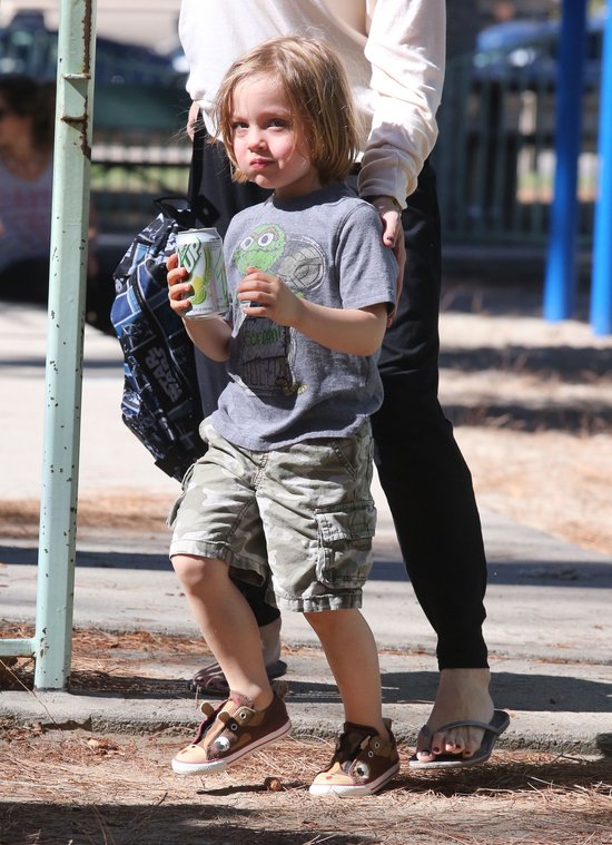 Knox i Vivienne Jolie-Pitt na placu zabaw (FOTO)