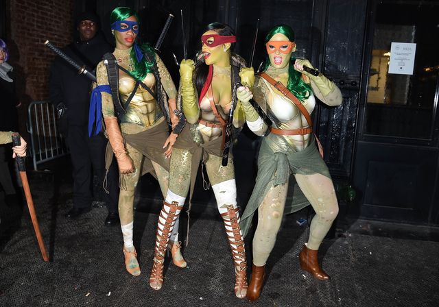 Rihanna podpadła PETA. I nie poszło o kostium żółwia (FOTO)