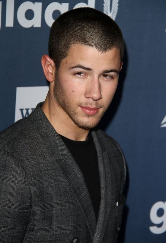 Szokujące wyznanie Nicka Jonasa: W zasadzie, to... uprawiałem seks z MĘŻCZYZNĄ