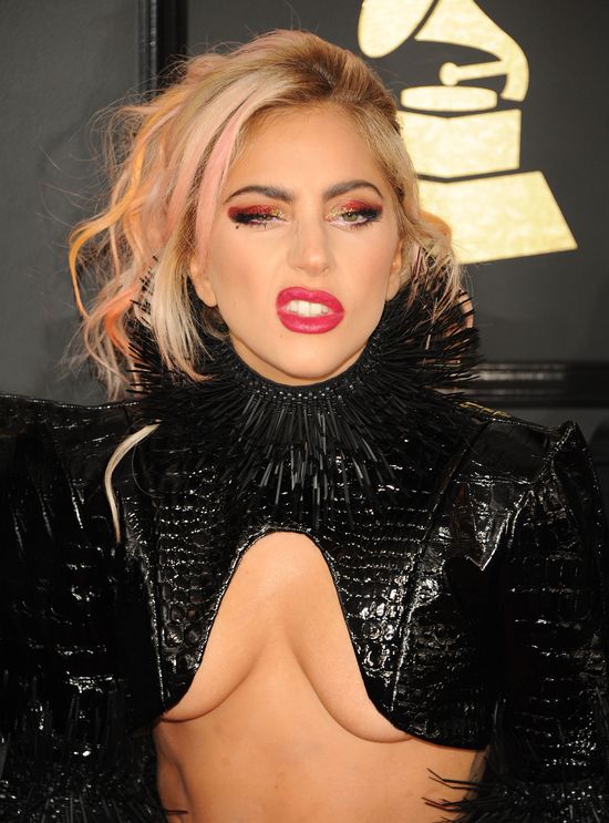 Występ Lady Gagi na Festiwalu Coachella 2017 robi ogromne wrażenie! (VIDEO) Występ Lady Gagi na Festiwalu Coachella 2017 robi ogromne wrażenie! (VIDEO)