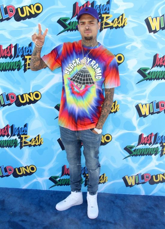 Chris Brown znowu wywołał skandal. Tym razem... zlekceważył hymn USA!