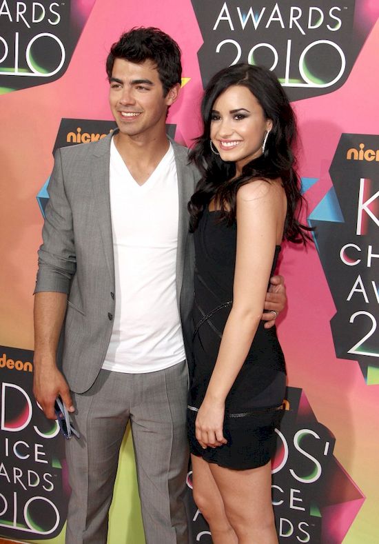 Demi Lovato utknęła w widzie z Joe Jonasem na wiele godzin! 