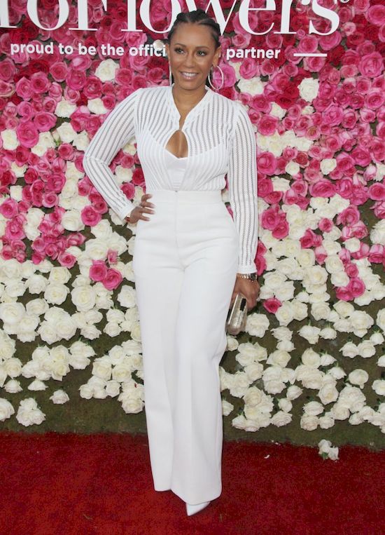 Mel B musiała OBSIKAĆ Beara Gryllsa, aby ulżyć mu w cierpieniu! (VIDEO)