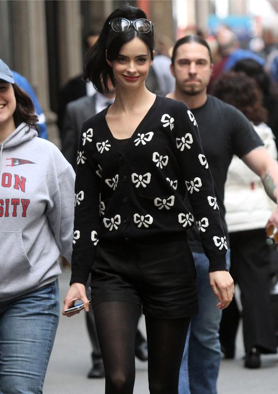 Urocza Krysten Ritter na planie nowego filmu (FOTO)
