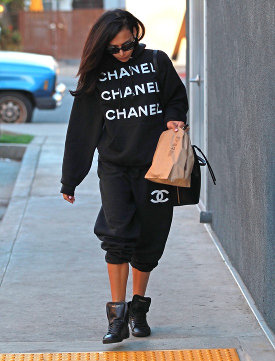 Ten dres zasługuje na miano żenady roku! (FOTO) Ten dres zasługuje na miano żenady roku! (FOTO)