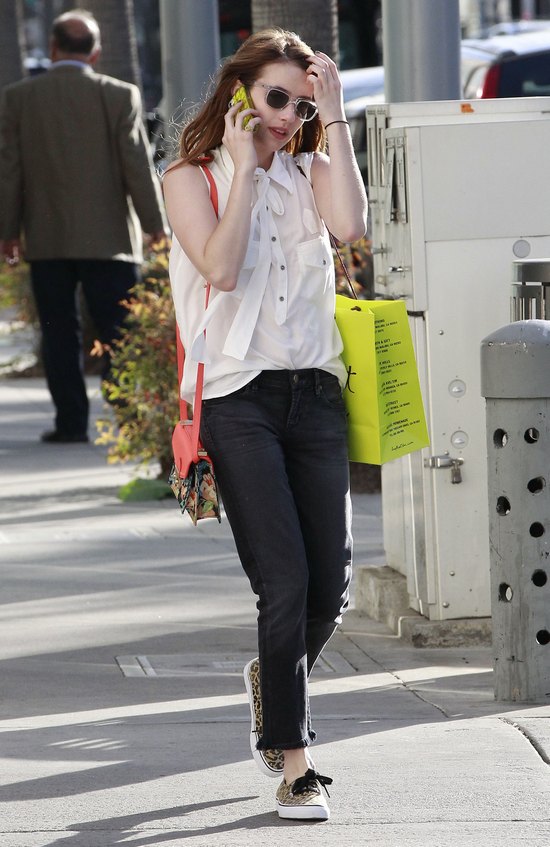 Emma Roberts na zakupach (FOTO)