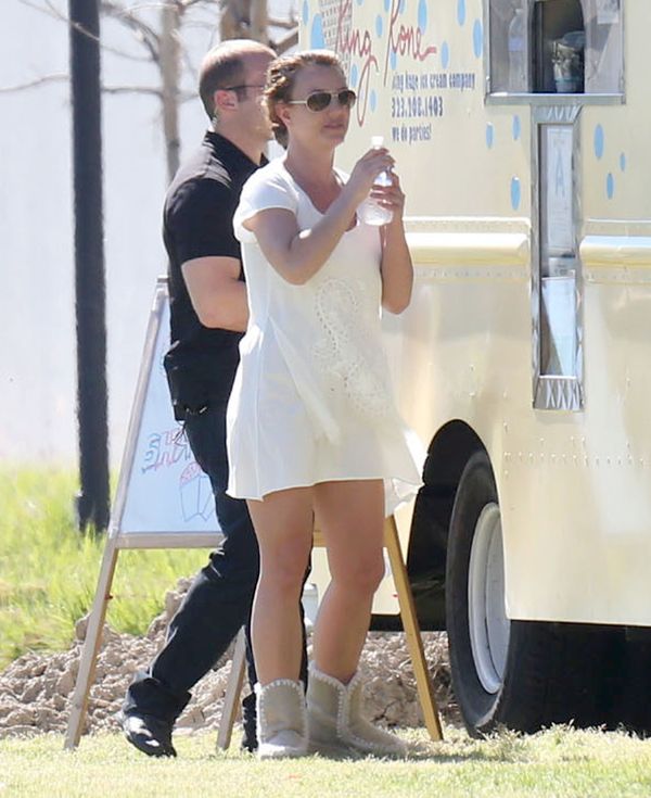 Britney Spears kipi energią (FOTO) Britney Spears kipi energią (FOTO)