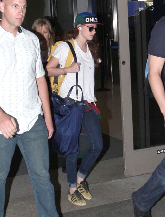 Kristen Stewart kupiła sobie nowe trampki i czapkę (FOTO)