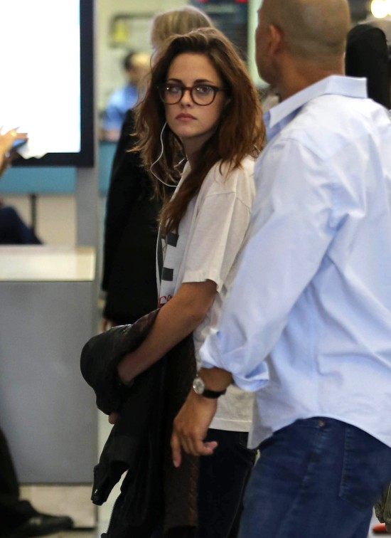 Kristen Stewart wyszła z ukrycia (FOTO) Kristen Stewart wyszła z ukrycia (FOTO)