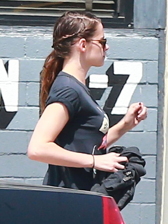Kristen Stewart - wesołe jest życie singielki (FOTO)