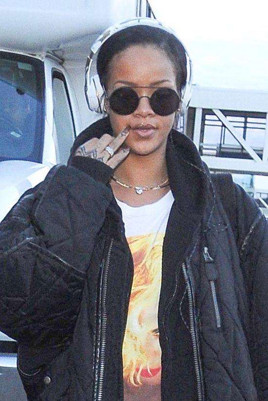 Rihanna w Warszawie! Relacja fanów na Twitterze potęguje napięcie! Rihanna w Warszawie! Relacja fanów na Twitterze potęguje napięcie!