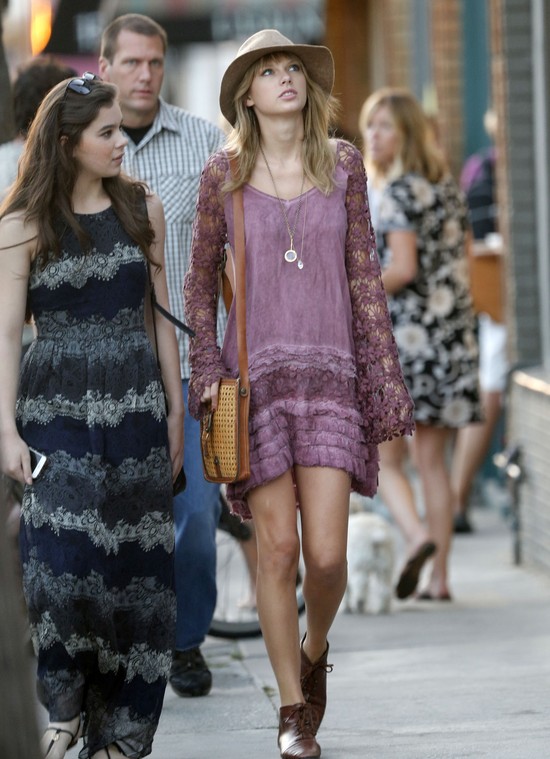 Przerwa w tournee: Taylor Swift idzie na zakupy (FOTO)