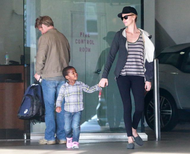 Policja wezwana do Charlize Theron i Seana Penna