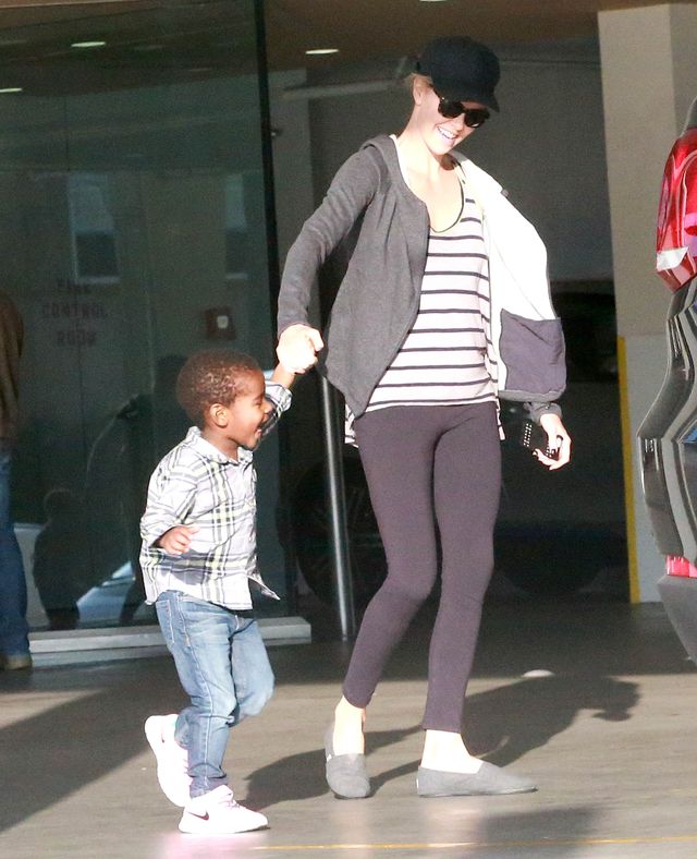 Policja wezwana do Charlize Theron i Seana Penna