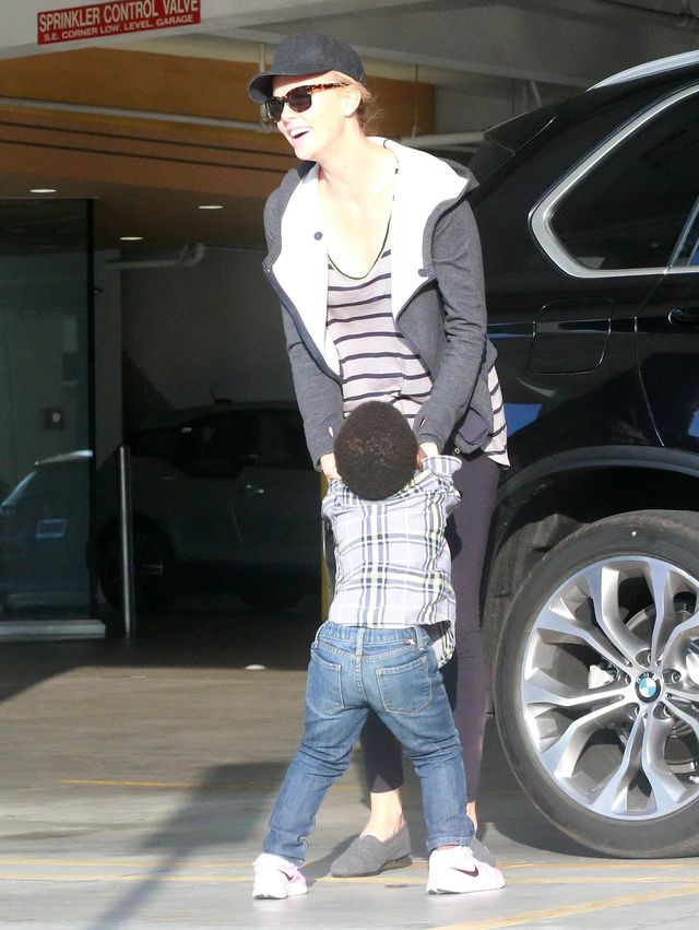 Policja wezwana do Charlize Theron i Seana Penna