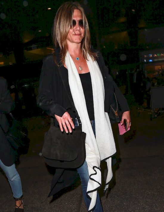 Jennifer Aniston musiała uciec z domu! To przez rozwód Brada Pitta?