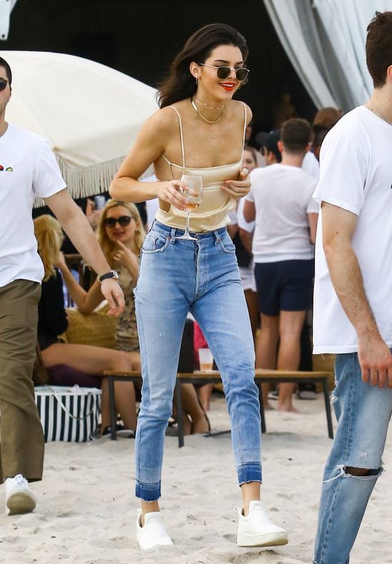 Co za figura! Kendall Jenner udowadnia, że jest symbolem seksu?
