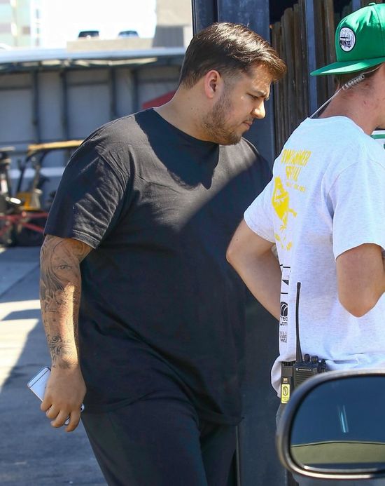 Co za zmiana! Rob Kardashian schódł już... 30 kilogramów! (FOTO)