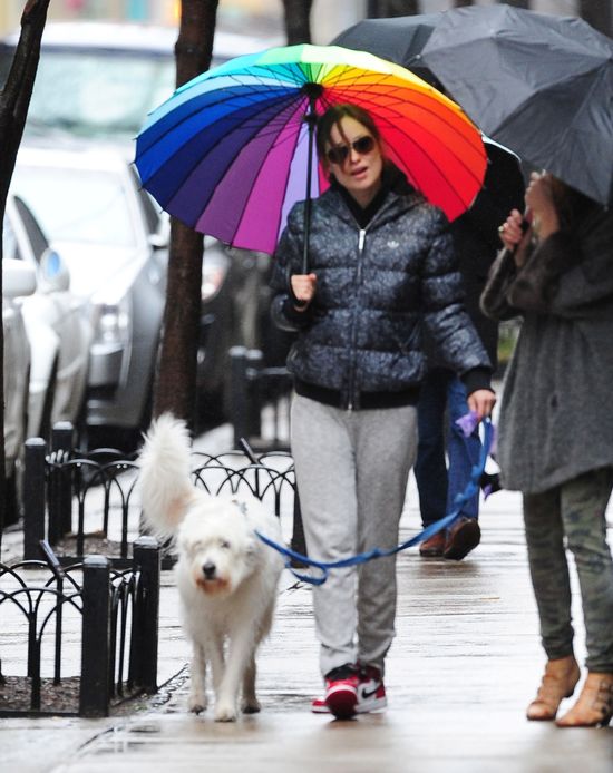 Wieje i leje, a ona się śmieje (FOTO)