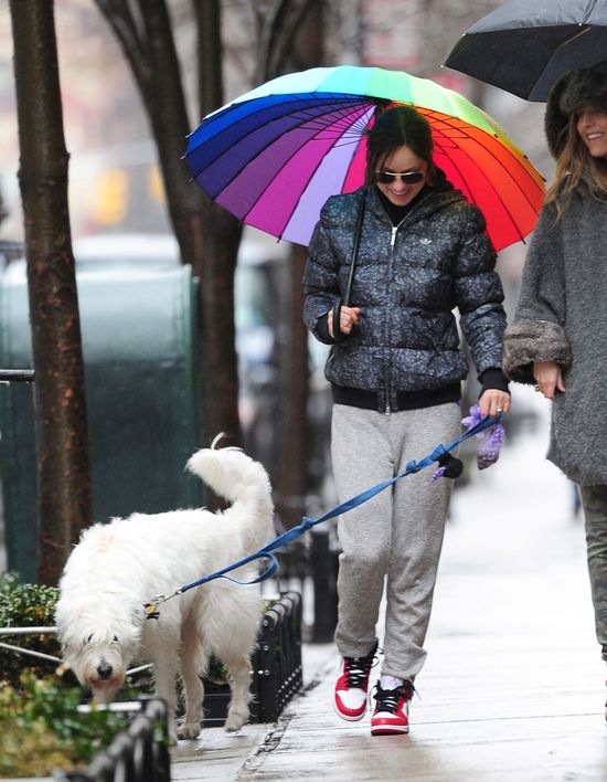 Wieje i leje, a ona się śmieje (FOTO)