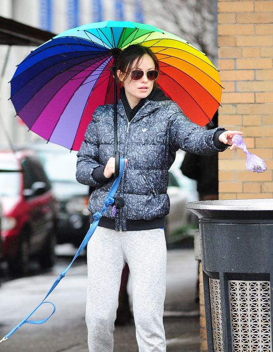 Wieje i leje, a ona się śmieje (FOTO)