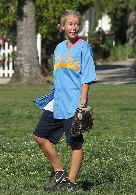 Tak się bawi króliczek Playboya (FOTO)