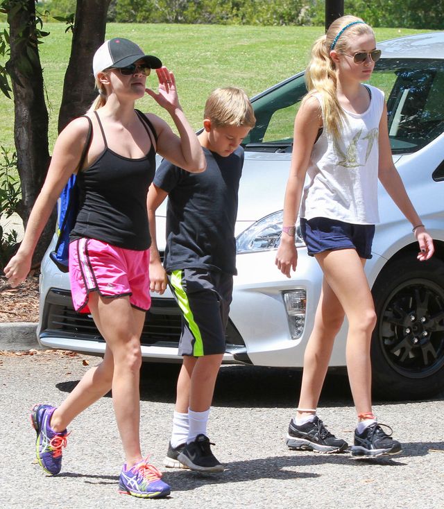 Wyglądają jak siostry, a nie jak mama i córka (FOTO)