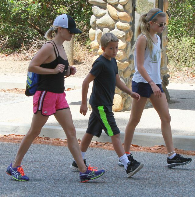 Wyglądają jak siostry, a nie jak mama i córka (FOTO)