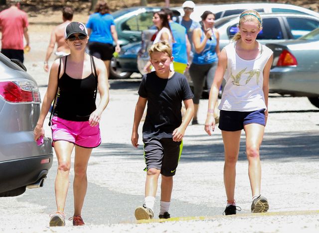 Wyglądają jak siostry, a nie jak mama i córka (FOTO)