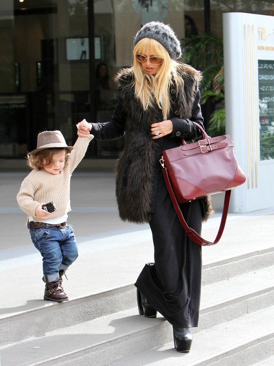 Trudno jest być mamą fashionistką (FOTO)