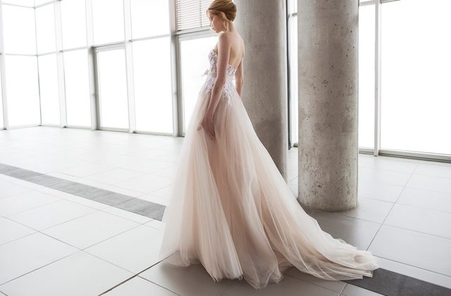 Wiemy, kto zaprojektował suknię ślubną Mariny Łuczenko-Szczęsnej