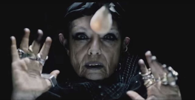 FKA Twigs szokuje w nowym video (VIDEO)