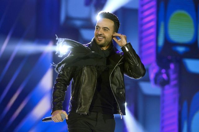 Afera? Internauci sugerują, że Luis Fonsi śpiewał z playbacku Afera? Internauci sugerują, że Luis Fonsi śpiewał z playbacku