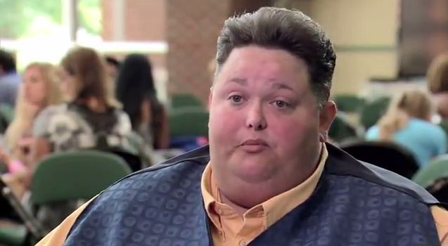 Otyły uczestnik X-Factor obiecał coś Simonowi Cowellowi Otyły uczestnik X-Factor obiecał coś Simonowi Cowellowi