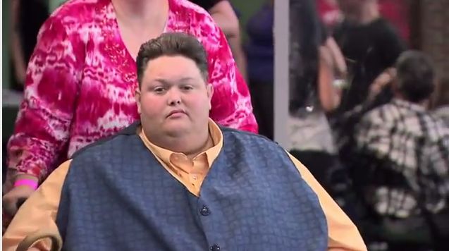 Otyły uczestnik X-Factor obiecał coś Simonowi Cowellowi Otyły uczestnik X-Factor obiecał coś Simonowi Cowellowi