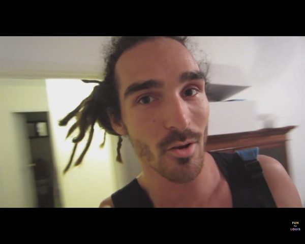 Louis Cole zrobił zdjęcie grupce afrykańskich dzieci (Inst)