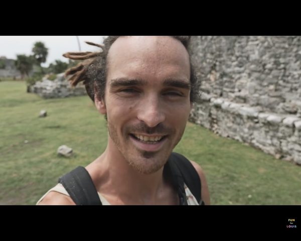 Louis Cole zrobił zdjęcie grupce afrykańskich dzieci (Inst)