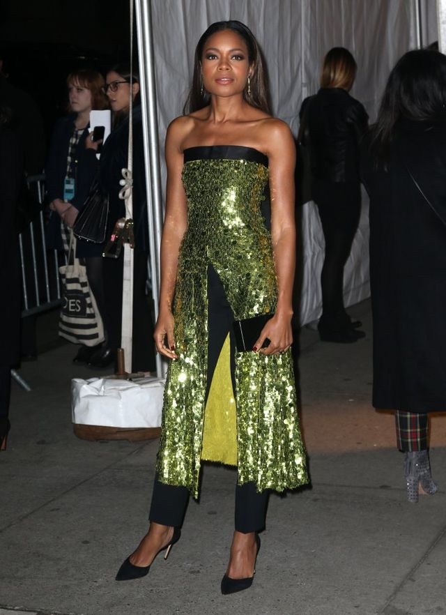 Katie Holmes najjaśniejszą gwiazdą gali? (FOTO)